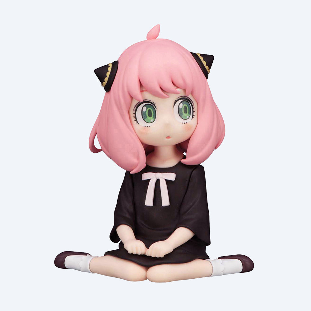 Spy x Family Anya Forger Sitting on the Floor Noodle Stopper Figure