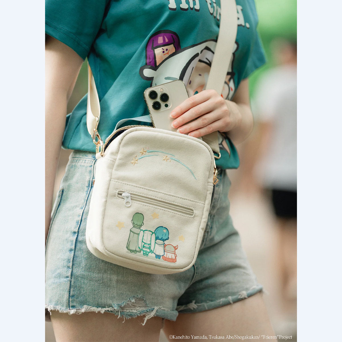Frieren: Beyond Journey's End ohmonah Crossbody Bag