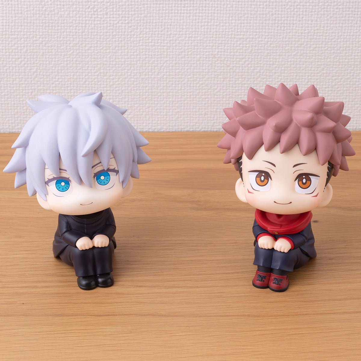 JUJUTSU KAISEN Satoru Gojo Megahouse Lookup Figure (Reissue)