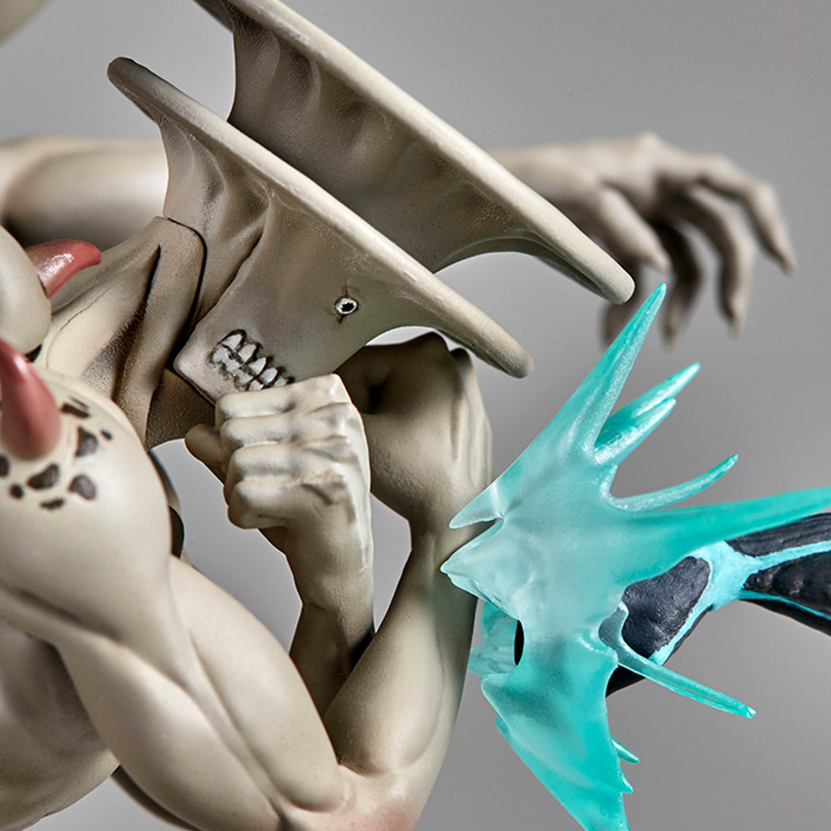 Kaiju No. 8 Kaiju No. 8 vs Kaiju No. 9 1/18 Scale Figure