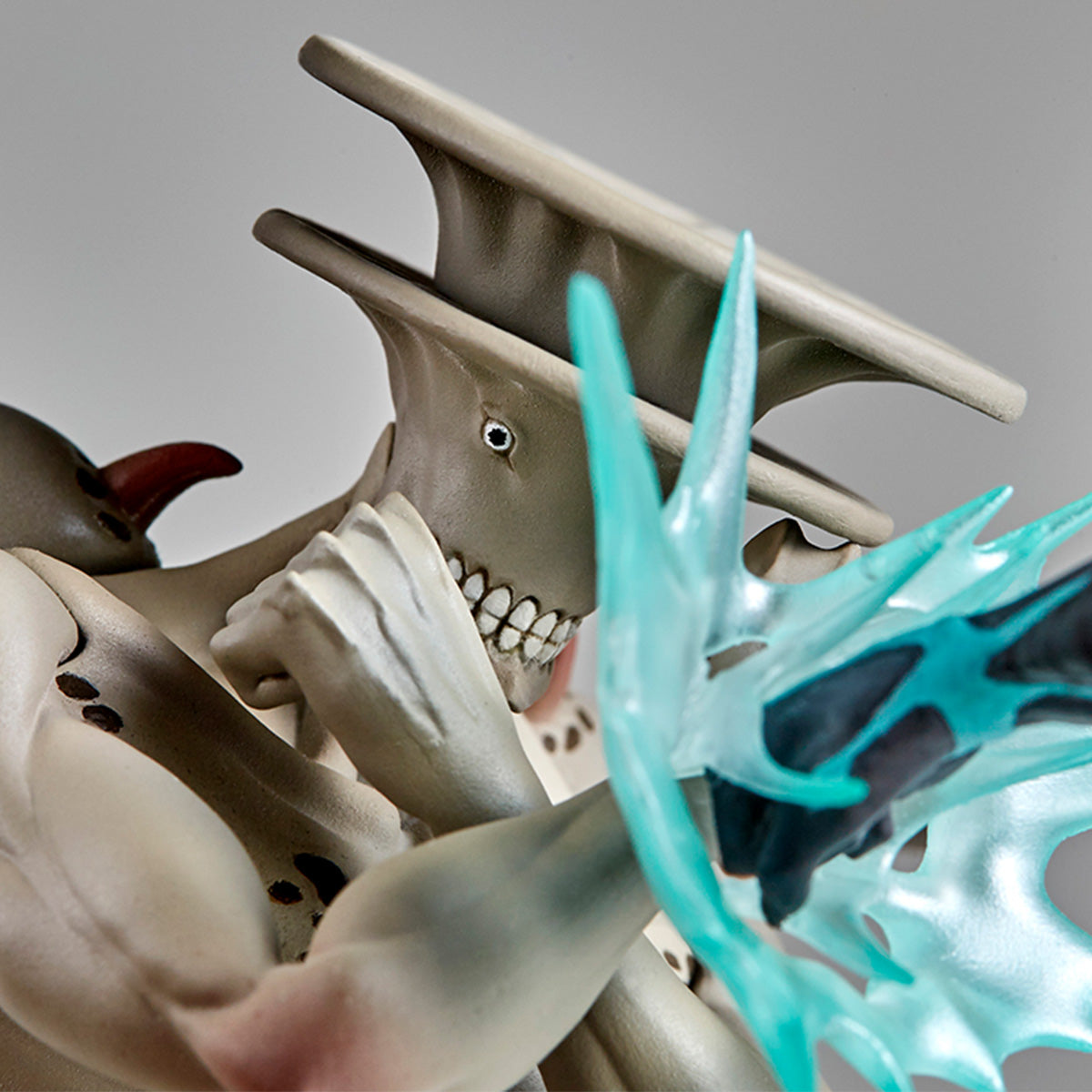 Kaiju No. 8 Kaiju No. 8 vs Kaiju No. 9 1/18 Scale Figure