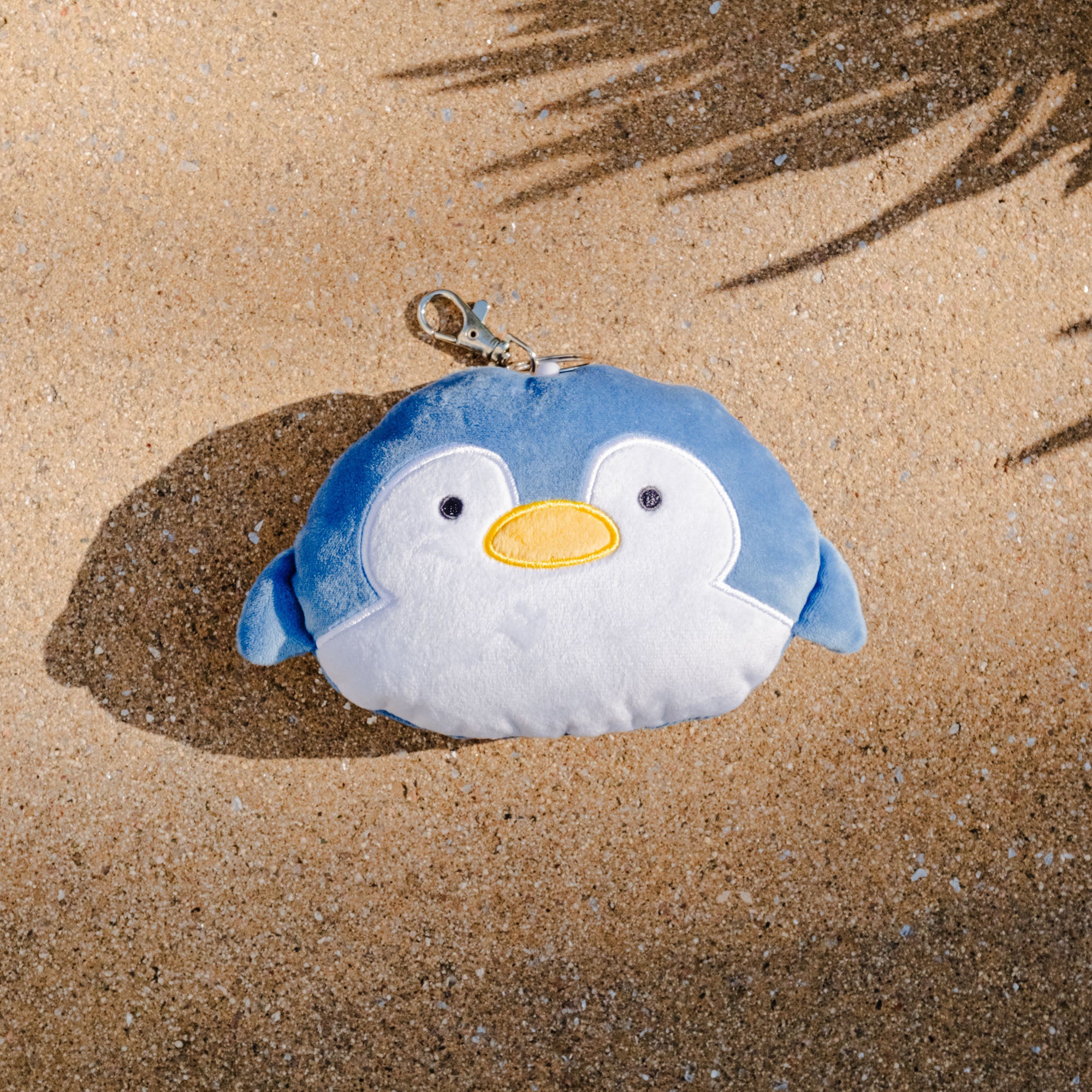Spy x Family Penguin Face-Shaped Pass Case with Reel – TOHO