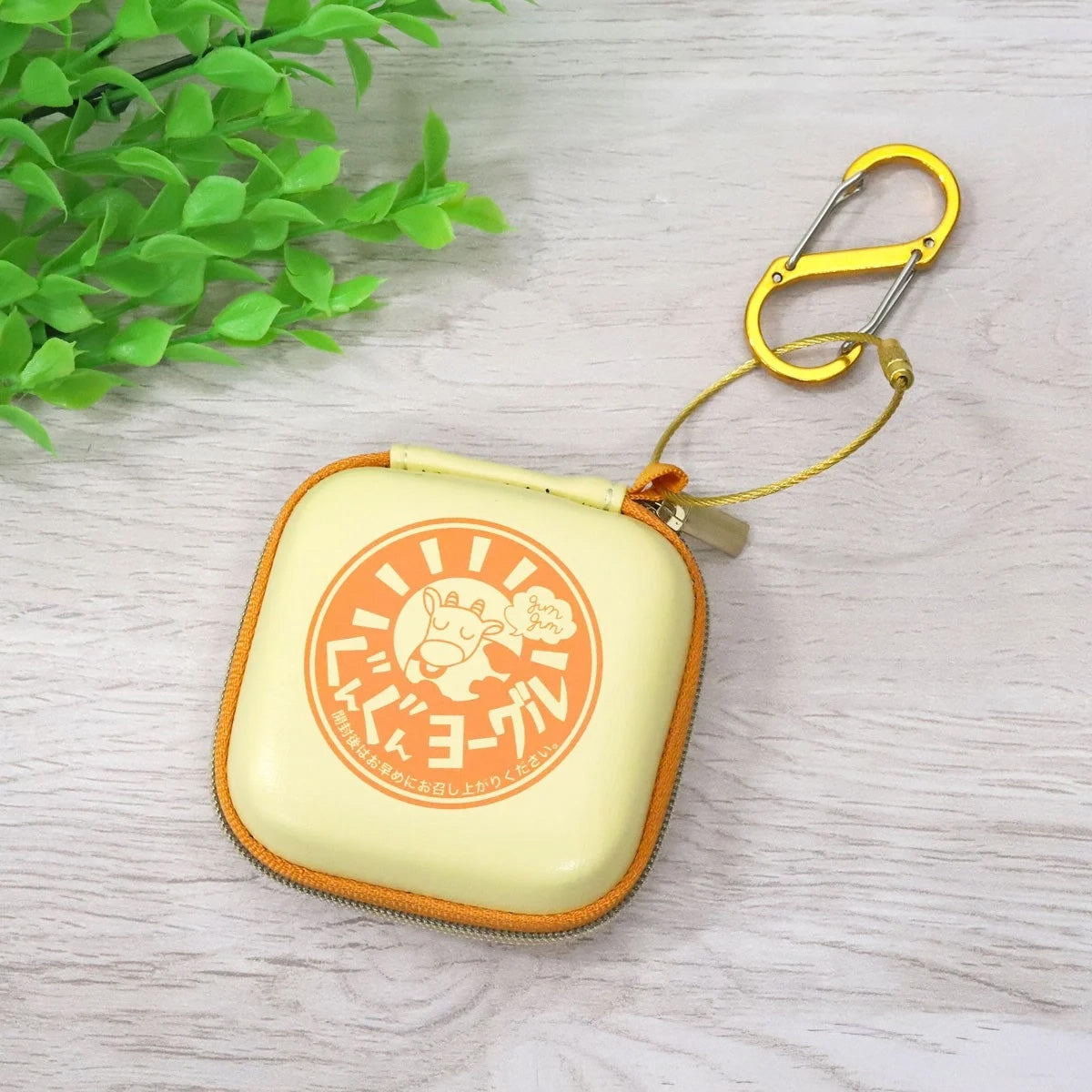 Haikyu!! Gungun Yogurt Mini Hard Case