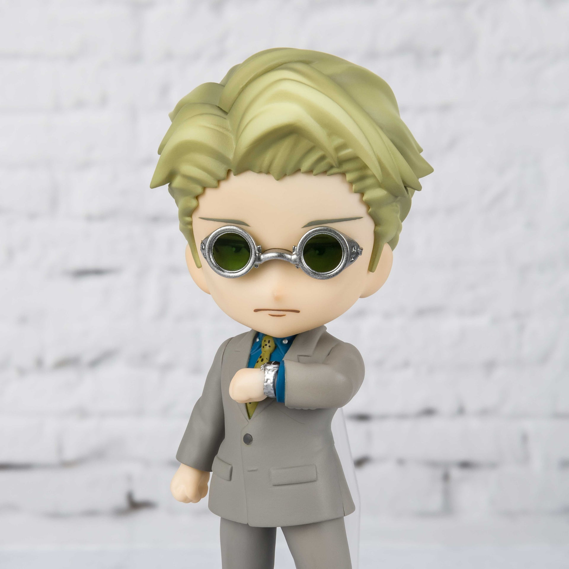 Kento Nanami  Jujutsu Kaisen Figuarts Mini