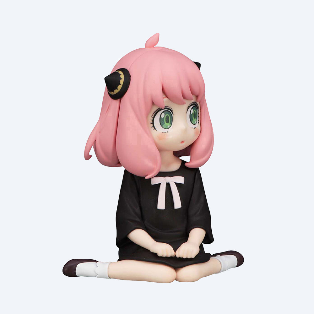 Anya Forger Sitting on the Floor Spy x Family Noodle Stopper Figure