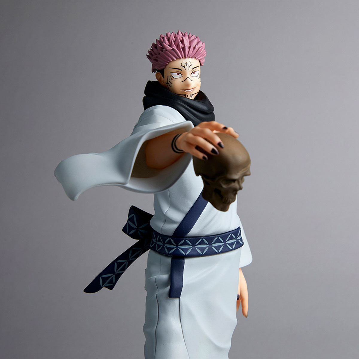 Jujutsu Kaisen Sukuna with Skull Prize Figure