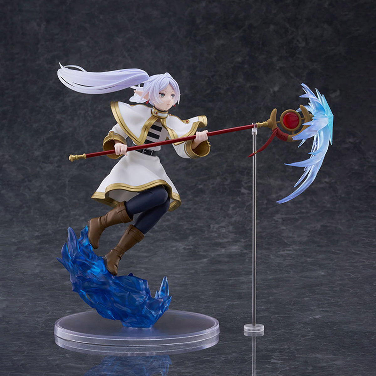 Frieren: Beyond Journey's End AMP+ Frieren Figure