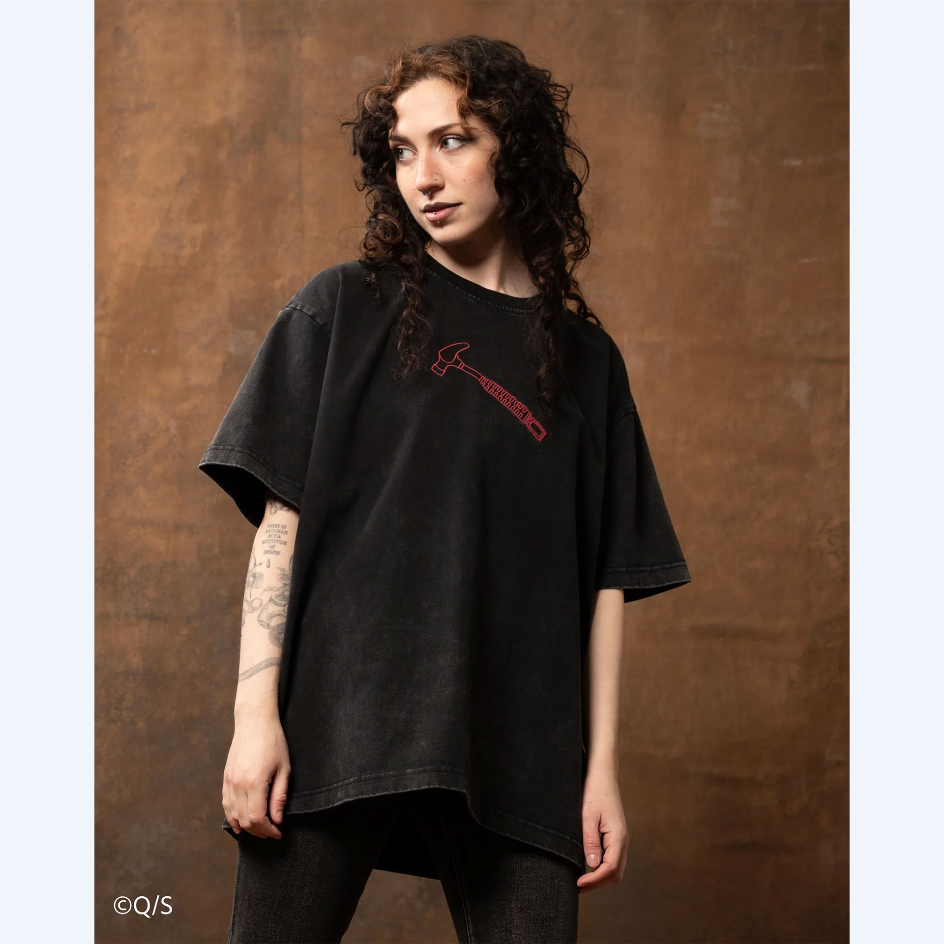 Dorohedoro Shin El Corazon Steady Hands Tee