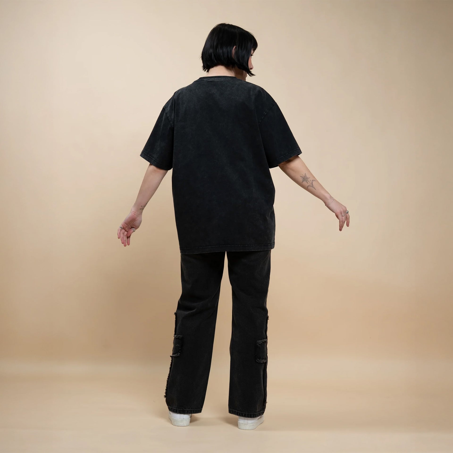Trigun Steady Hands Tee