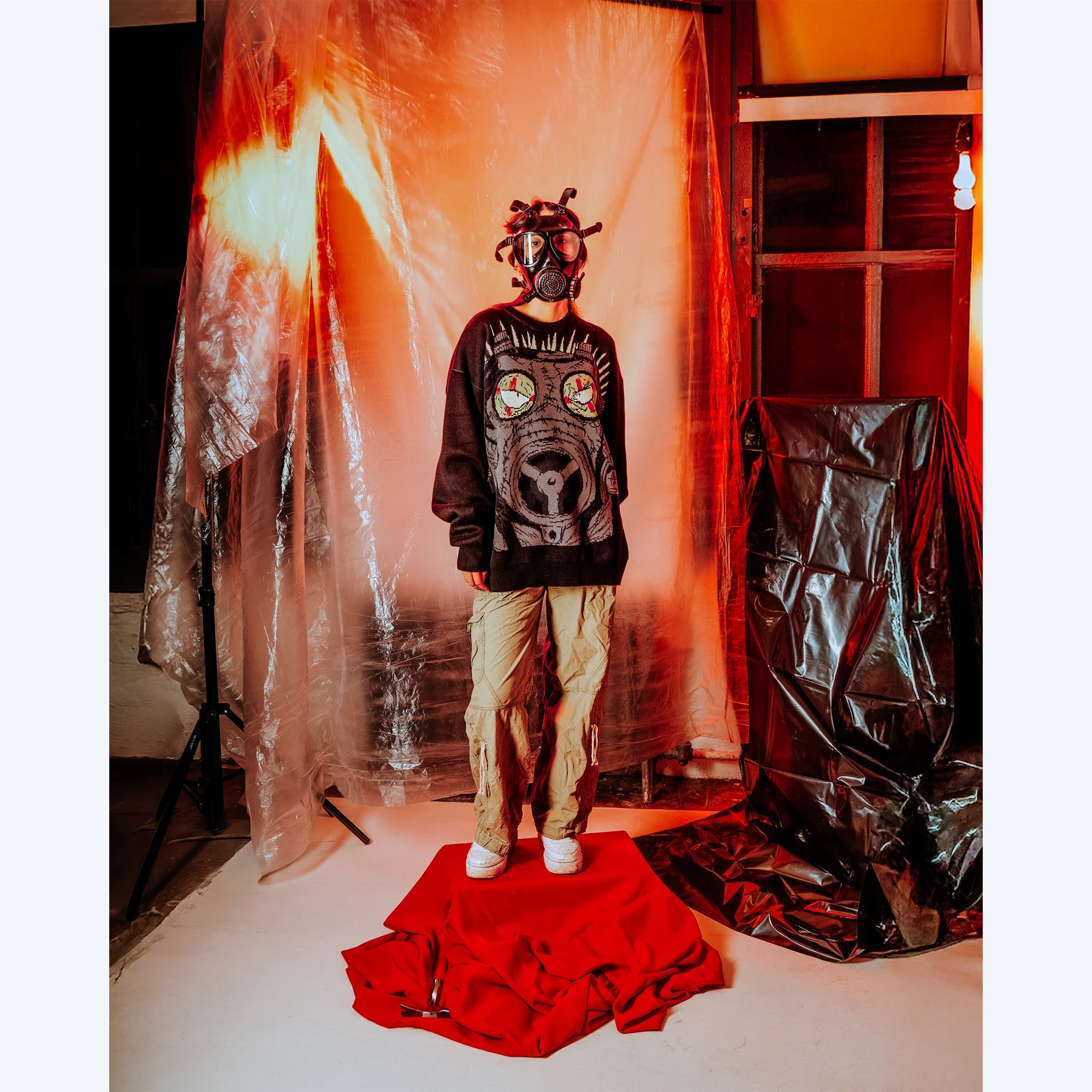 DKZ DONGKIZ CRAZYNIGHT 封入 ラキドロ 纏め売り Dorohedoro Caiman Mask Steady Hands Sweater – TOHO animation Store