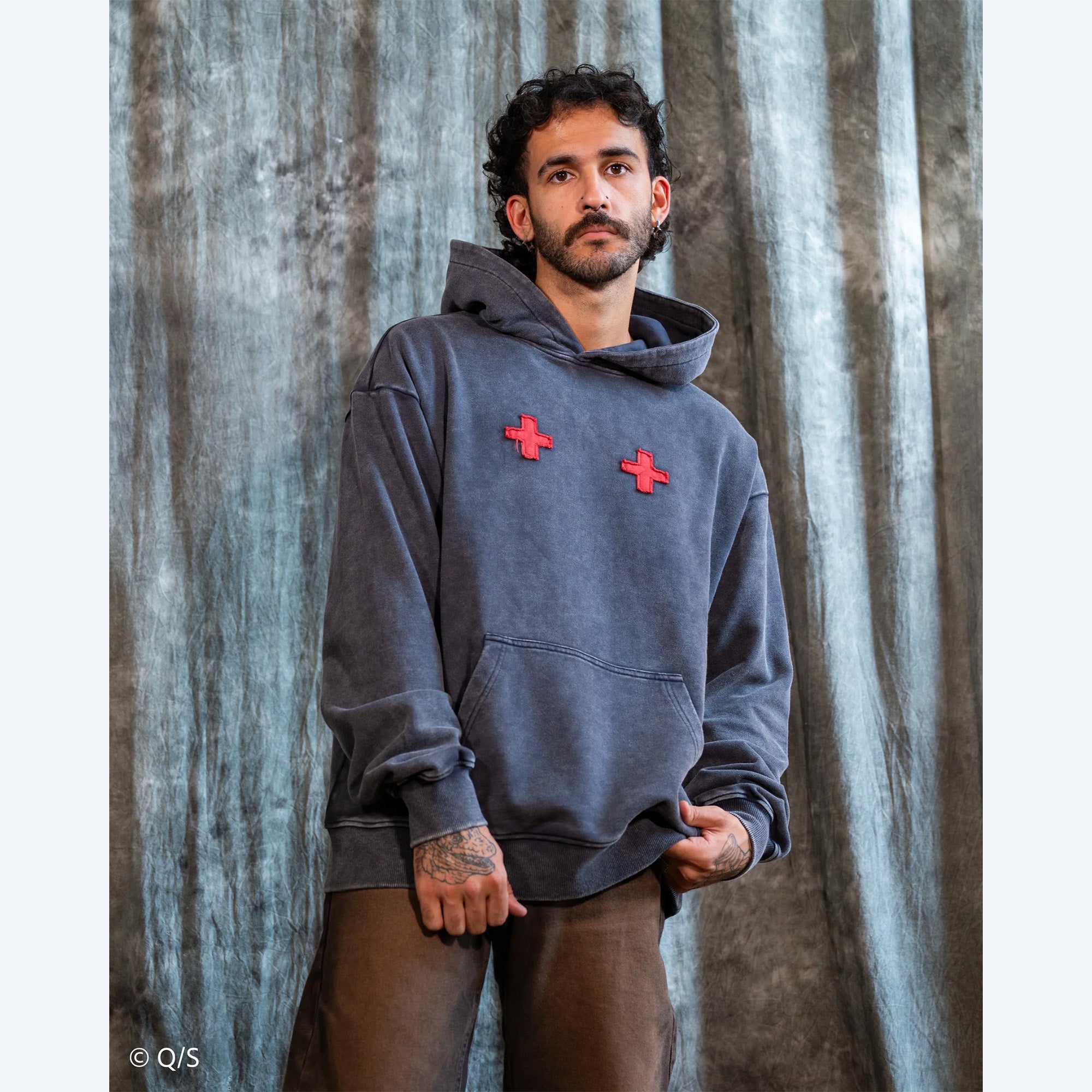 Doro♡3 Dorohedoro Caiman Mineral Wash XX Steady Hands Hoodie – TOHO